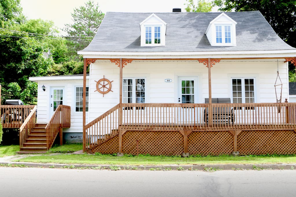 La Blue Casa Casas en renta en BerthiersurMer, Quebec, Canadá