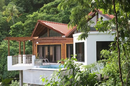 Serrana Villa - Brand New,Close to Everything! Wow