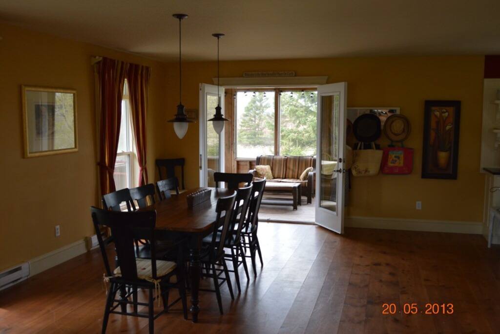 Plenty of room to enjoy a meal or family games!
