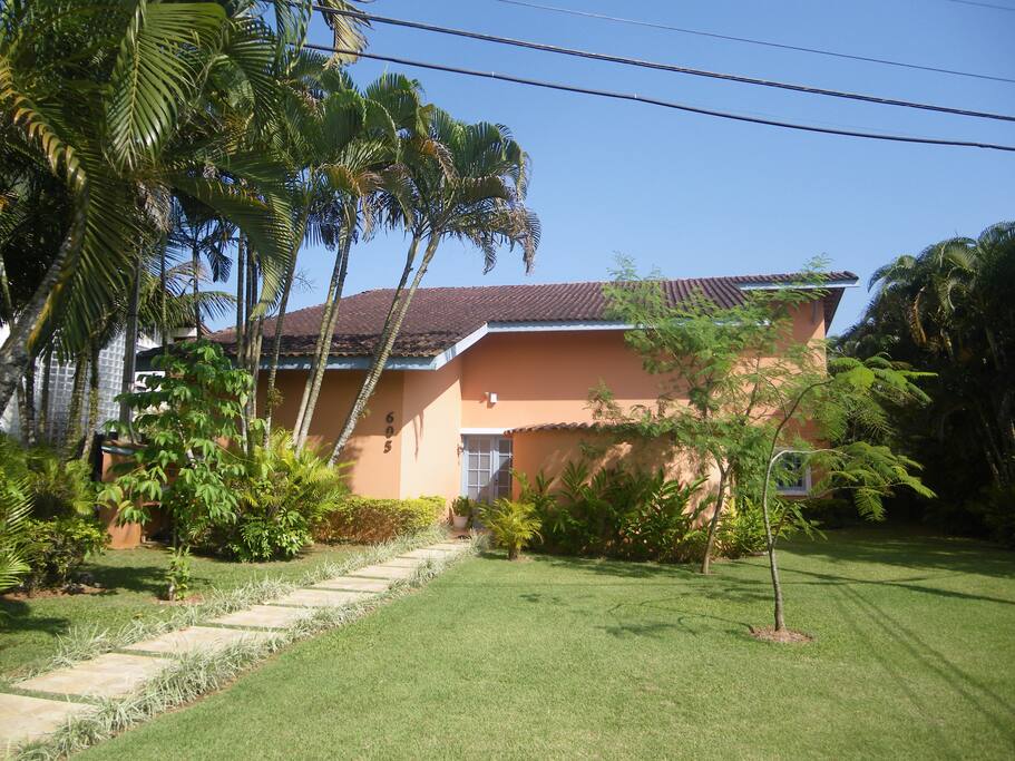 vista frontal da casa