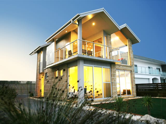 Aloha Beachfront Port Fairy