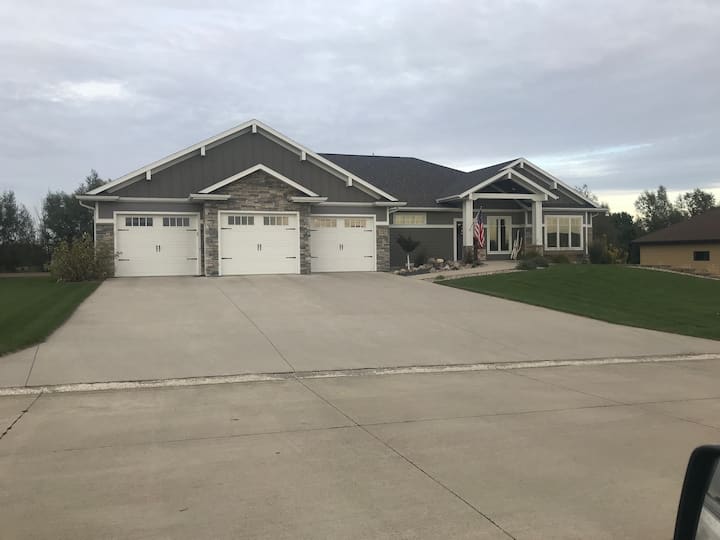 Orange City Vacation Rentals & Homes Iowa, United States Airbnb