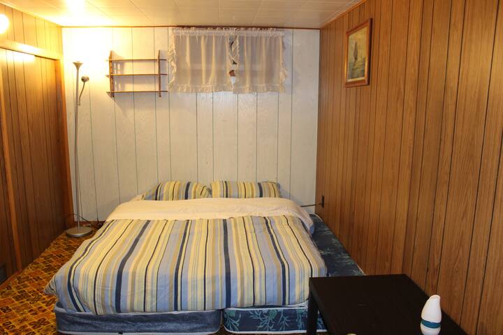 Stay cool in this room in Downtown Castlegar!