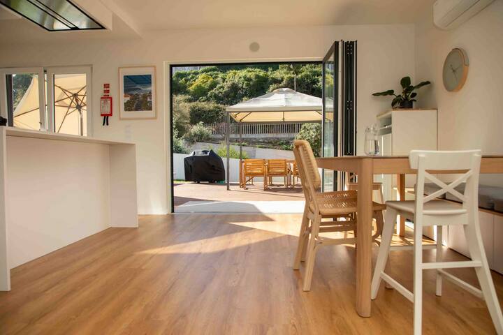 Villa with private garden & pool & sea view gallery image 2