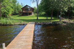 A+Private+Log+Cabin+on+the+Lake%21