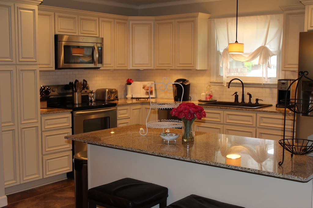 Updated Kitchen with Granite Countertops