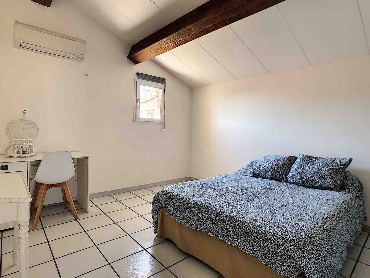 Spálňa 1 na poschodí 