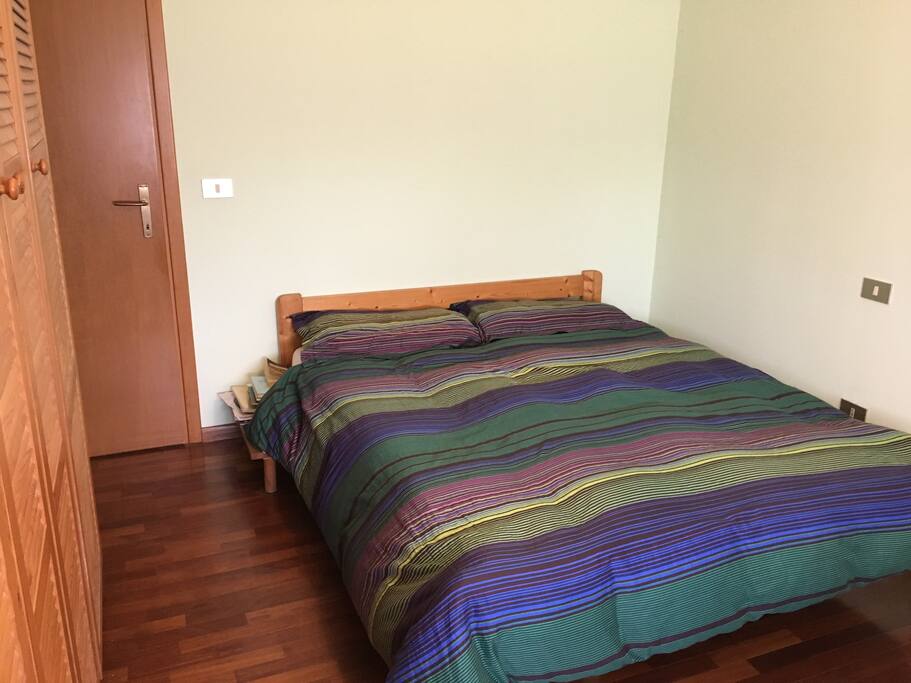 Camera con letto a due piazze