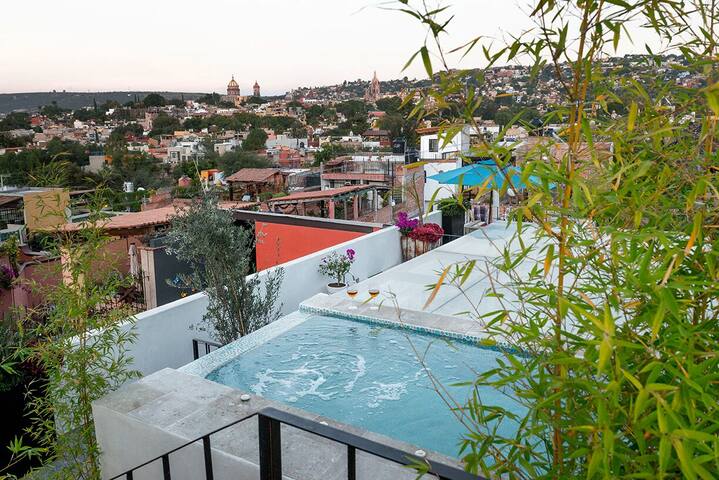 New home in ideal San Miguel location (Casita #1)