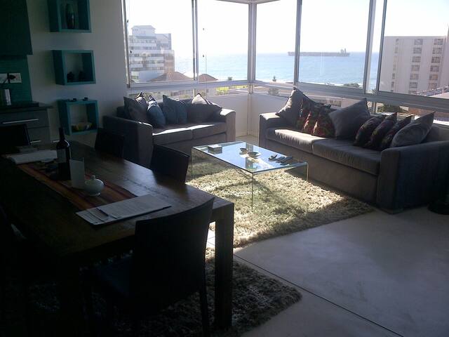Stunning Ocean Views Central Apt. gallery image 5