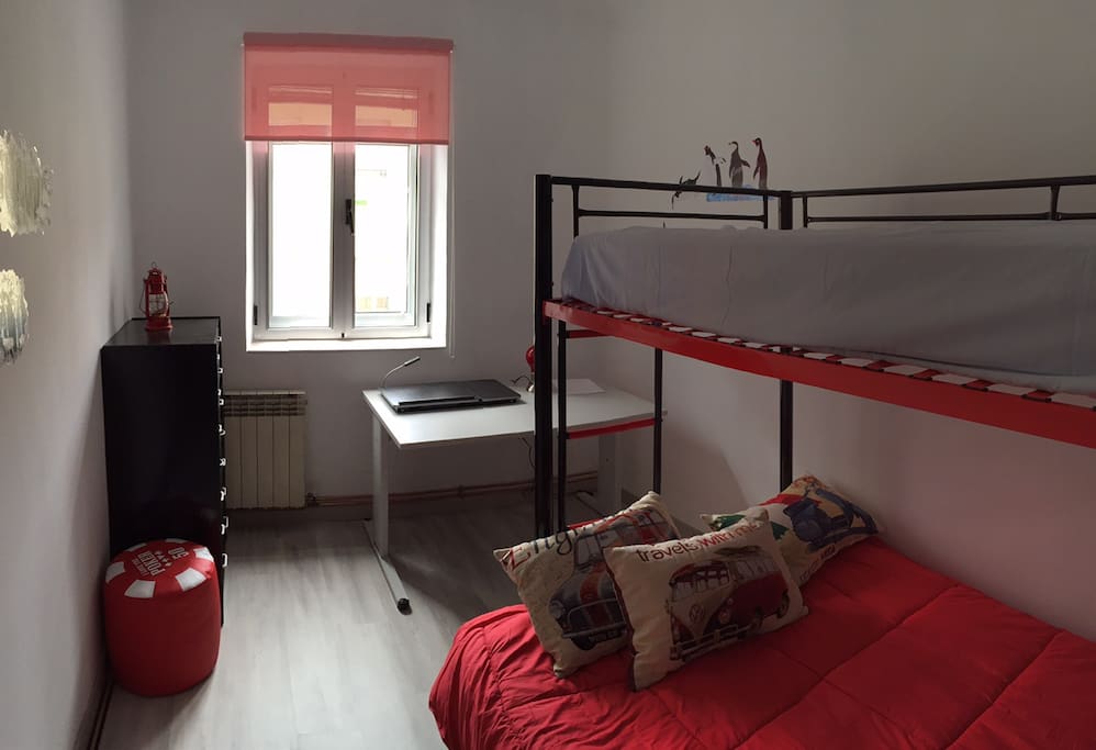 Habitación con litera
