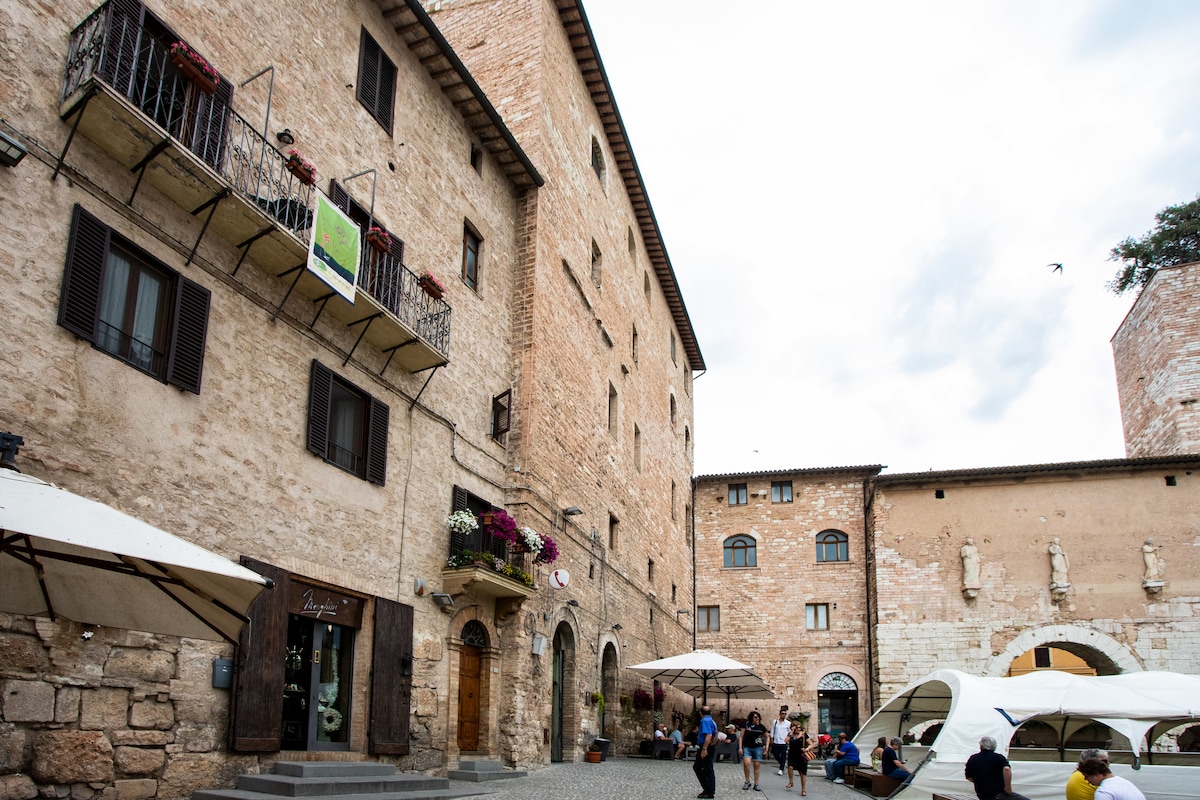 Successful Airbnb property: "Porta Consolare" Apartment in Spello in Spello
