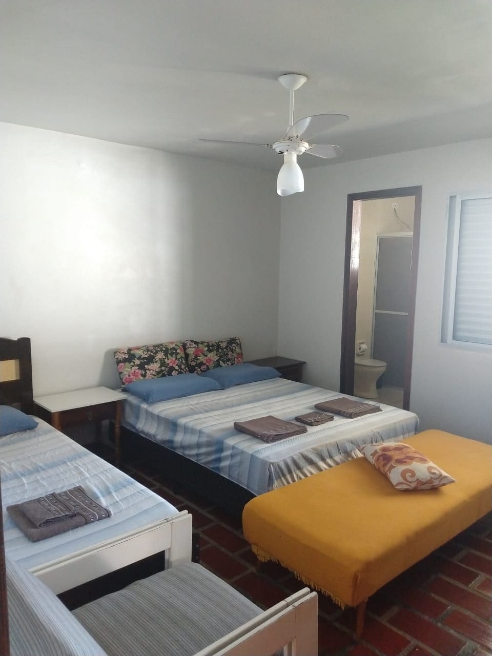 Izba 1: vlastná kúpeľňa 