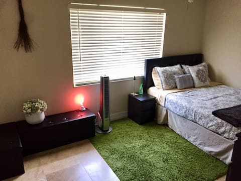 Chill room in the middle of it ALL~