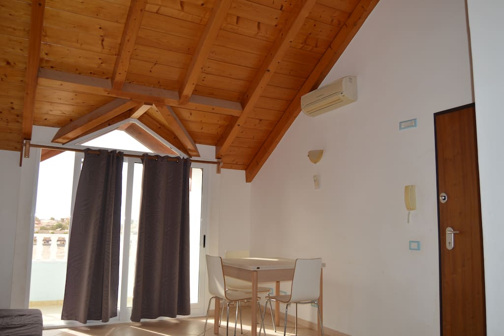 Livingroon with terrace
