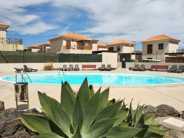 House in Pueblo Canario with WIFI