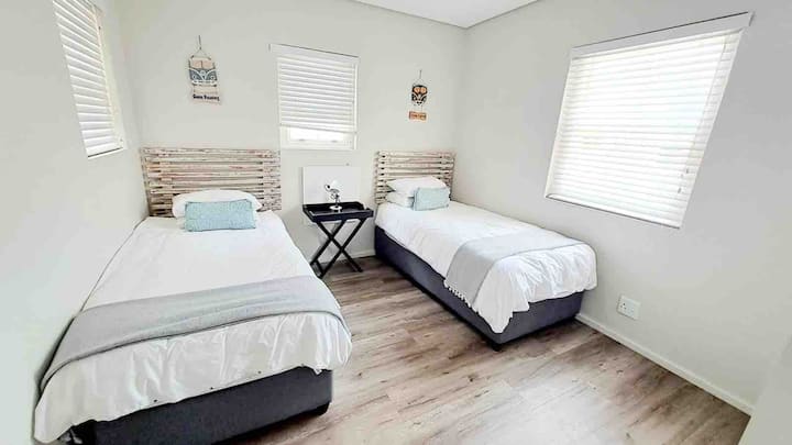 CHAMBRE À DEUX LITS