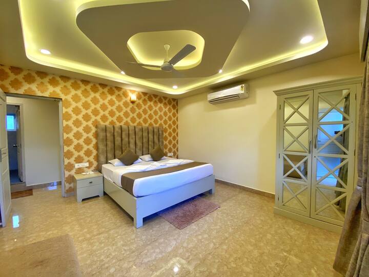Bedroom 1 image 1