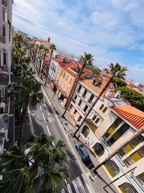 Popular Airbnb listing: Perpignan Station, spacious, quiet, nice view, Netflix in Perpignan