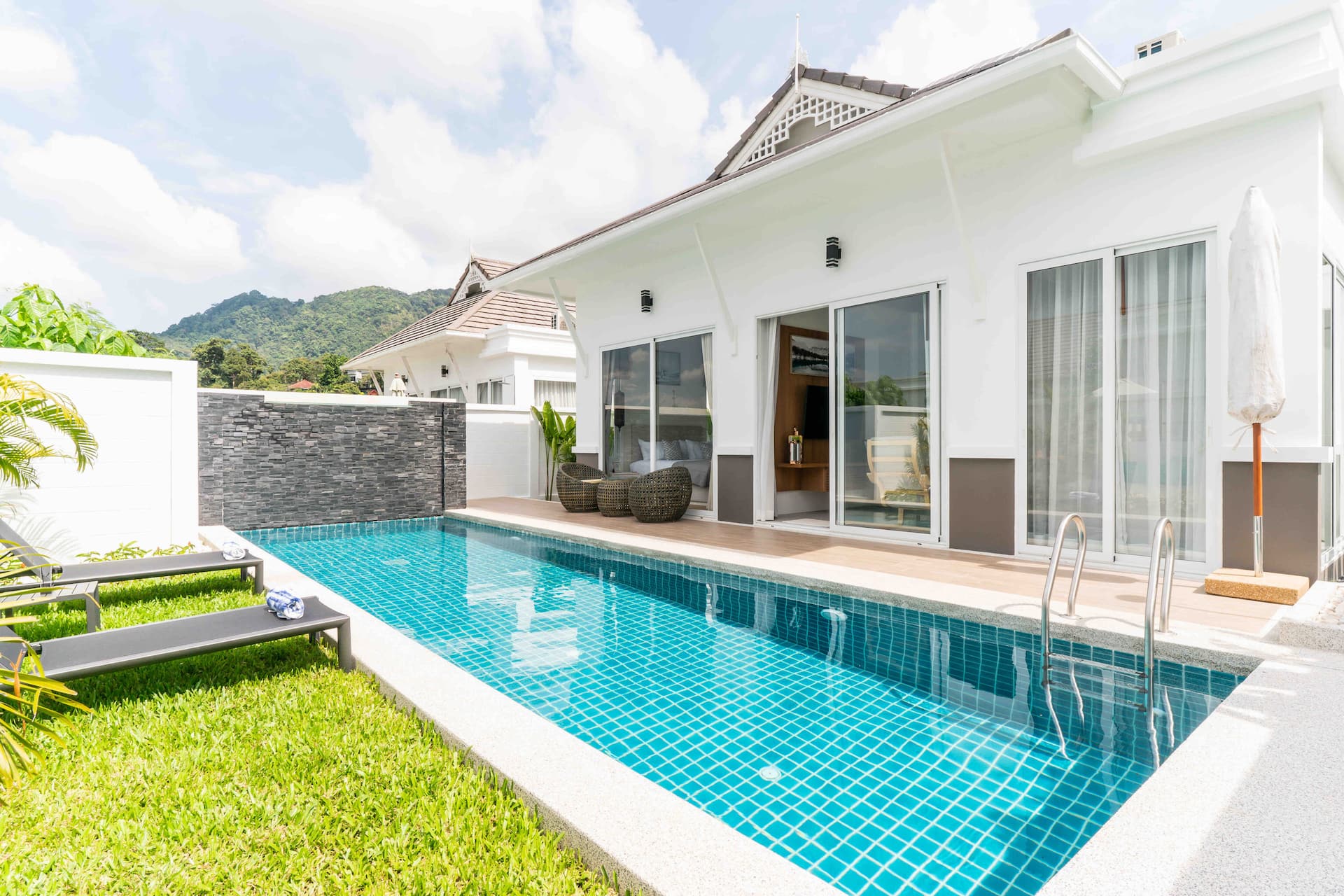 Luxury Pool Villa, Kamala