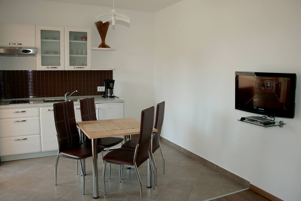 dinnig room