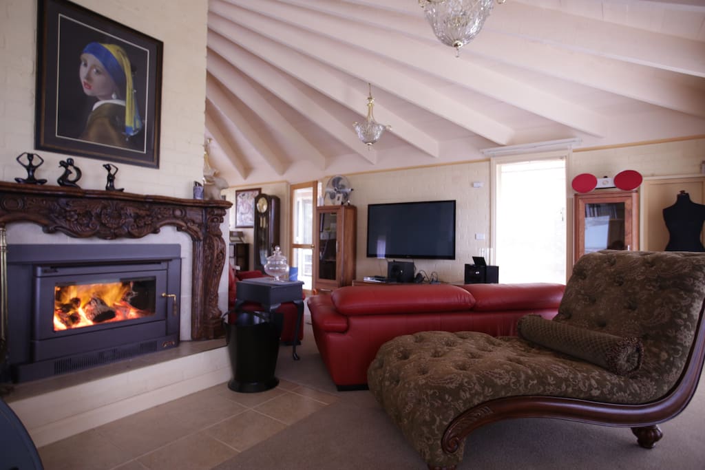 Lounge room.