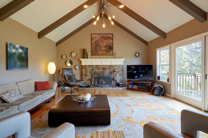 Private Room With Deck Views Of Mt Tam - Sausalito, CA