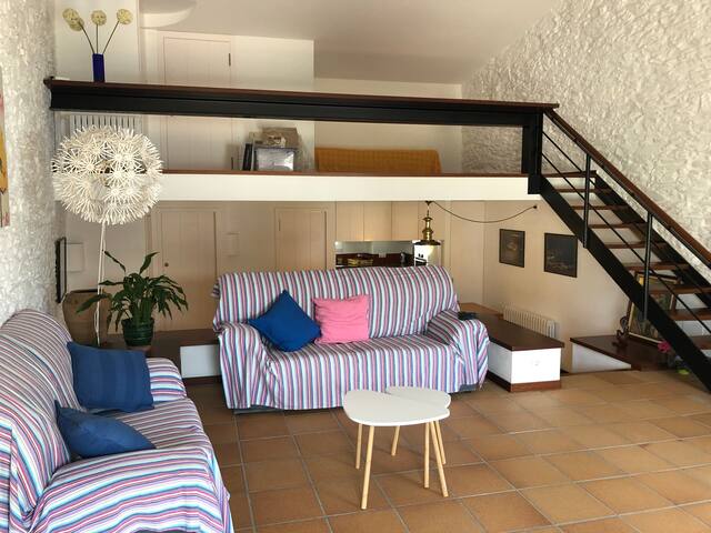 ROQUES – Casa en primera línea de mar en CADAQUÉS gallery image 3