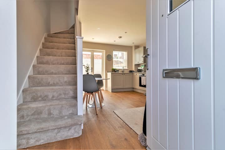 Luxurious Newly Built Cottage In Central Wivenhoe - Colchester