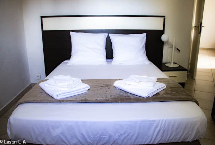 Kamer met tweepersoonsbed