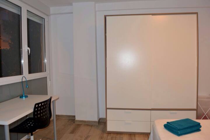 Rebajado excelente Piso a 5 minutos de la playa. gallery image 4