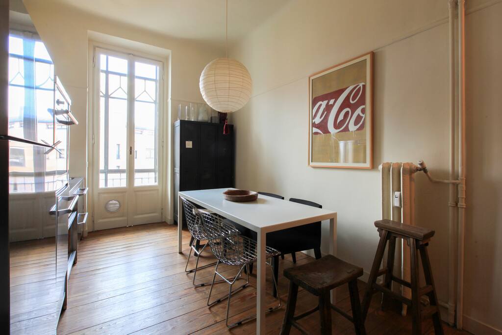 Large eat-in kitchen