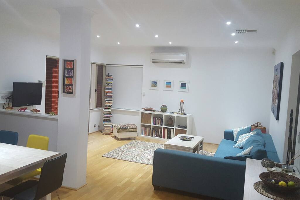 Open plan lounge, dinning room, kitchen