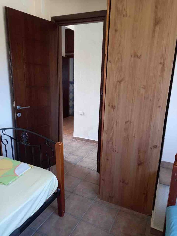 Dhomë gjumi 2