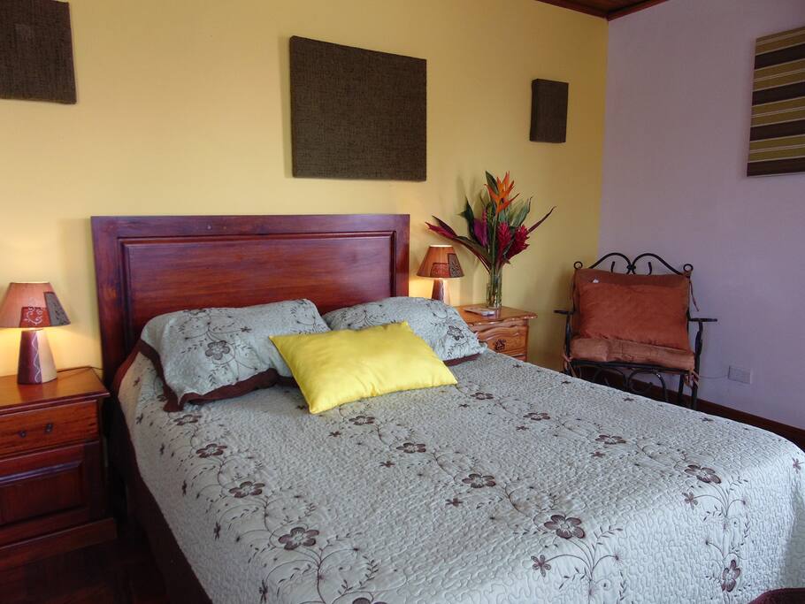Apartment #19 has a Queen size bed.