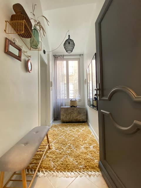 Top Airbnb: Beautiful quiet apartment in the heart of the historic center. in Orléans