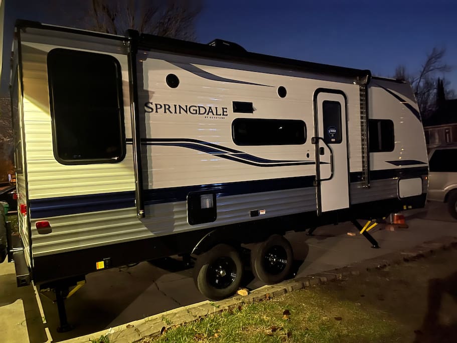 Airbnb RV Trailer-new experience of Airbnbing