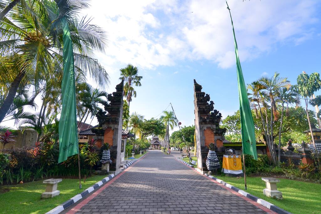 Main Gate