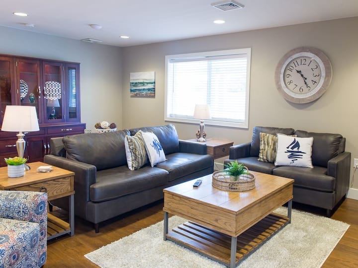 Downtown Caseville Condo w/ a View & Large Porch Condominiums for