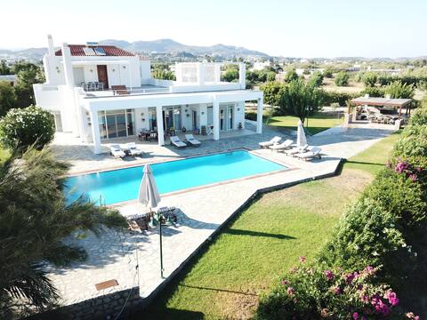 Belvedere Beachfront Villa in Rhodes