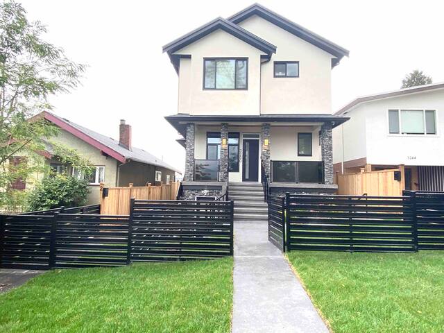 NewHouse@PNE-BigBackyard+FreeGarage+Cruiseship gallery image 3