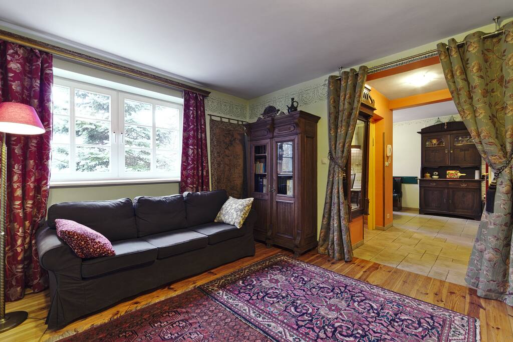 Additional bed in the guest room (it makes big ~160x200 cm)