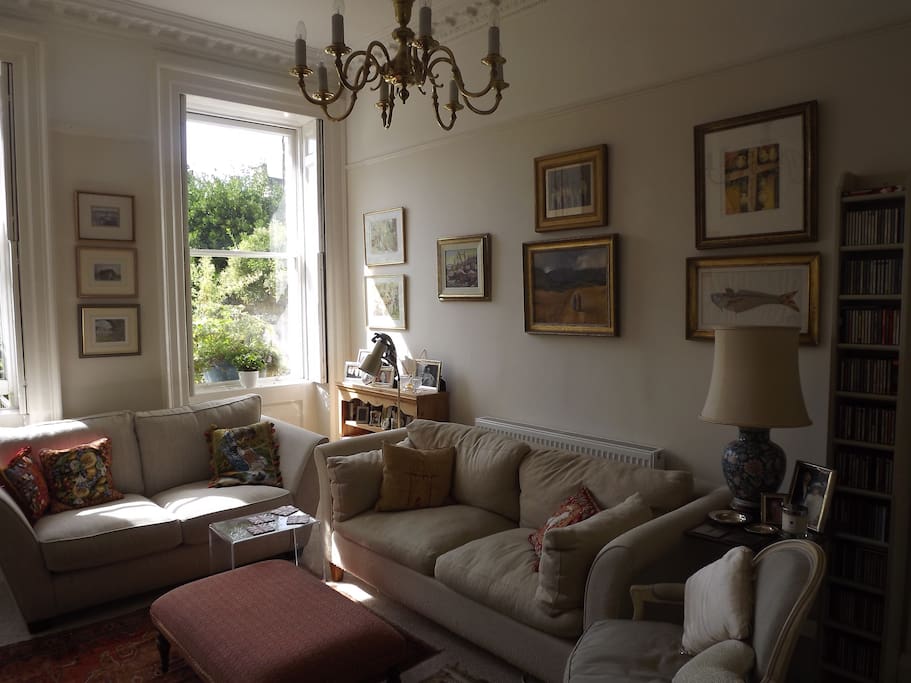 Large Living Space backing on to a Private Walled Garden