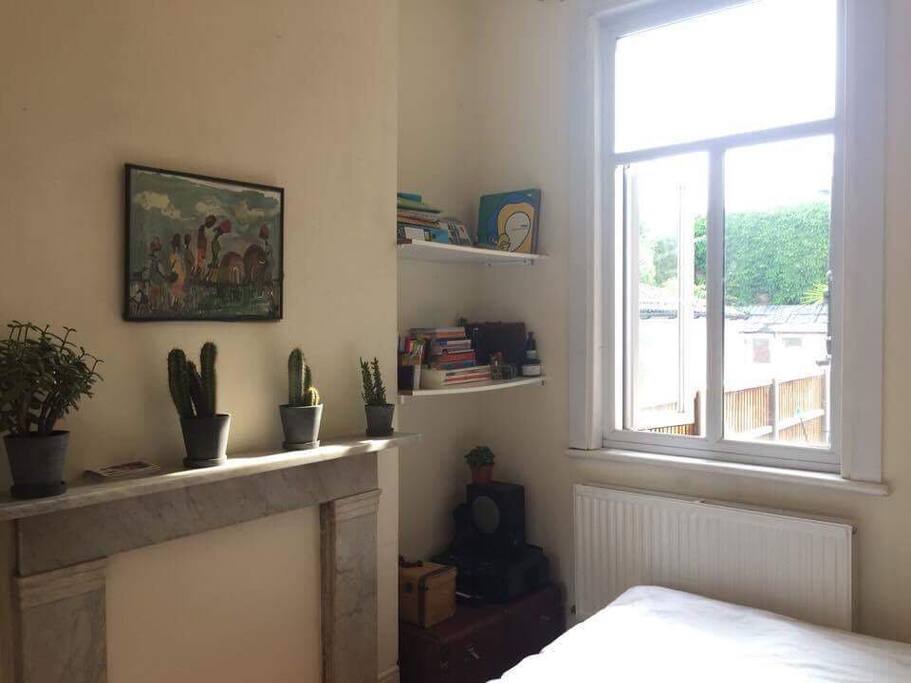 Guest bedroom
