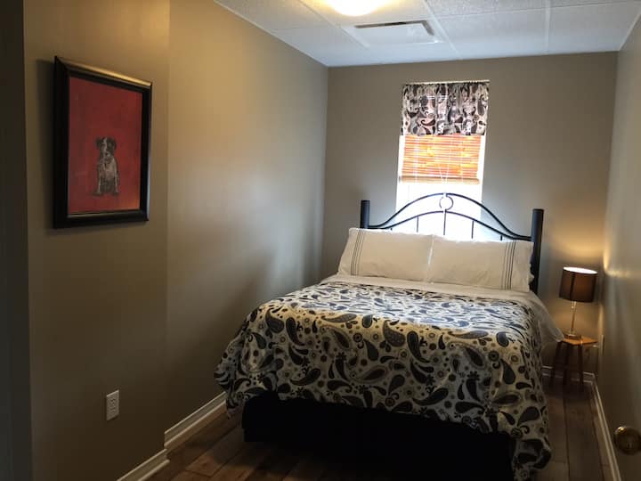 Cómoda cama doble: ¡habitación en ambos lados para entrar y salir! 