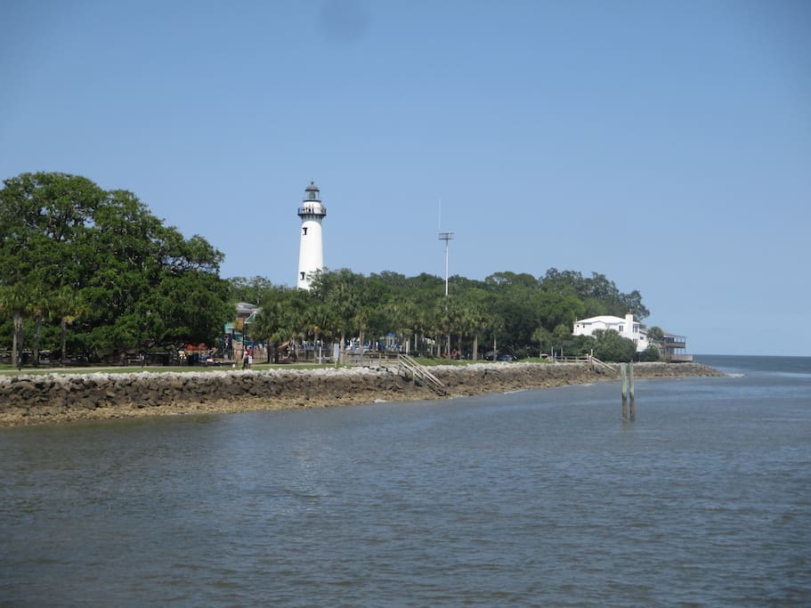 Newly 2021 Renovated Dog Friendly Ocean Walk Condo Apartments for Rent in Saint Simons Island