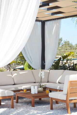 Villa Amaranthus, Private Pool, Jacuzzi &mini Golf gallery image 5