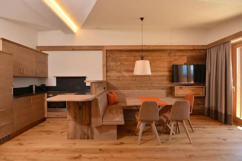 Cozy apartment with mountain view