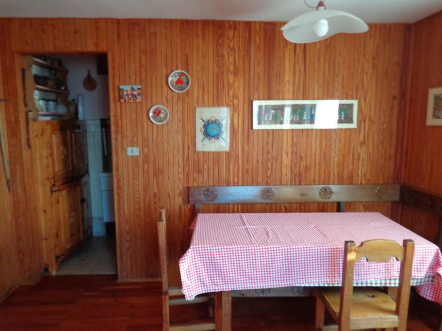 sala angolo pranzo