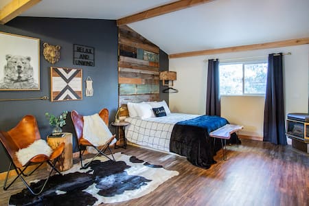 The Studio in Big Bear Luxury Suite